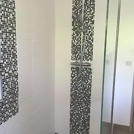Le Petit Mogador Chambres D'hotes Alojamento de Acomodação e Pequeno-almoço Les Angles (Gard)