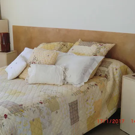 Alojamento de Acomodação e Pequeno-almoço Le Petit Mogador Chambres D'hotes Les Angles (Gard)